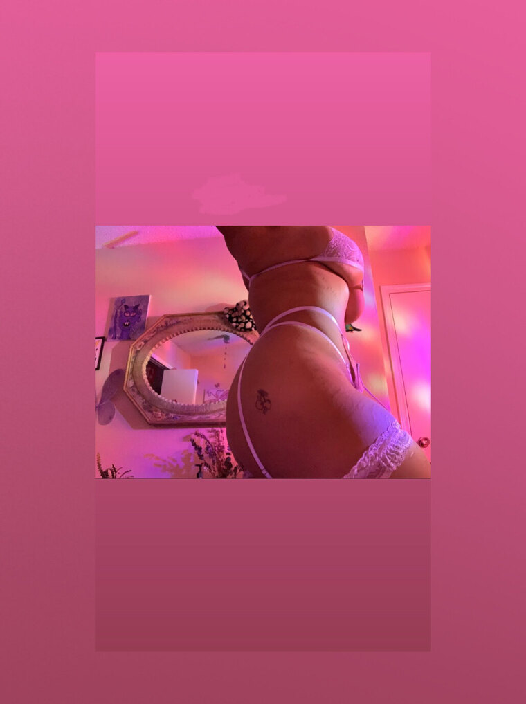 Hi, I’m Honey💖 cover image