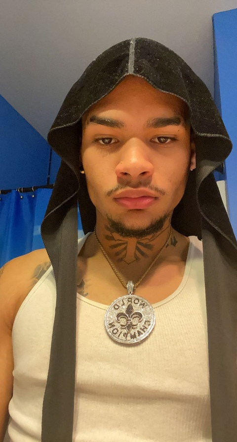 HoodFamous Tae cover image