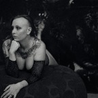 Hot_Ginger_Wife avatar