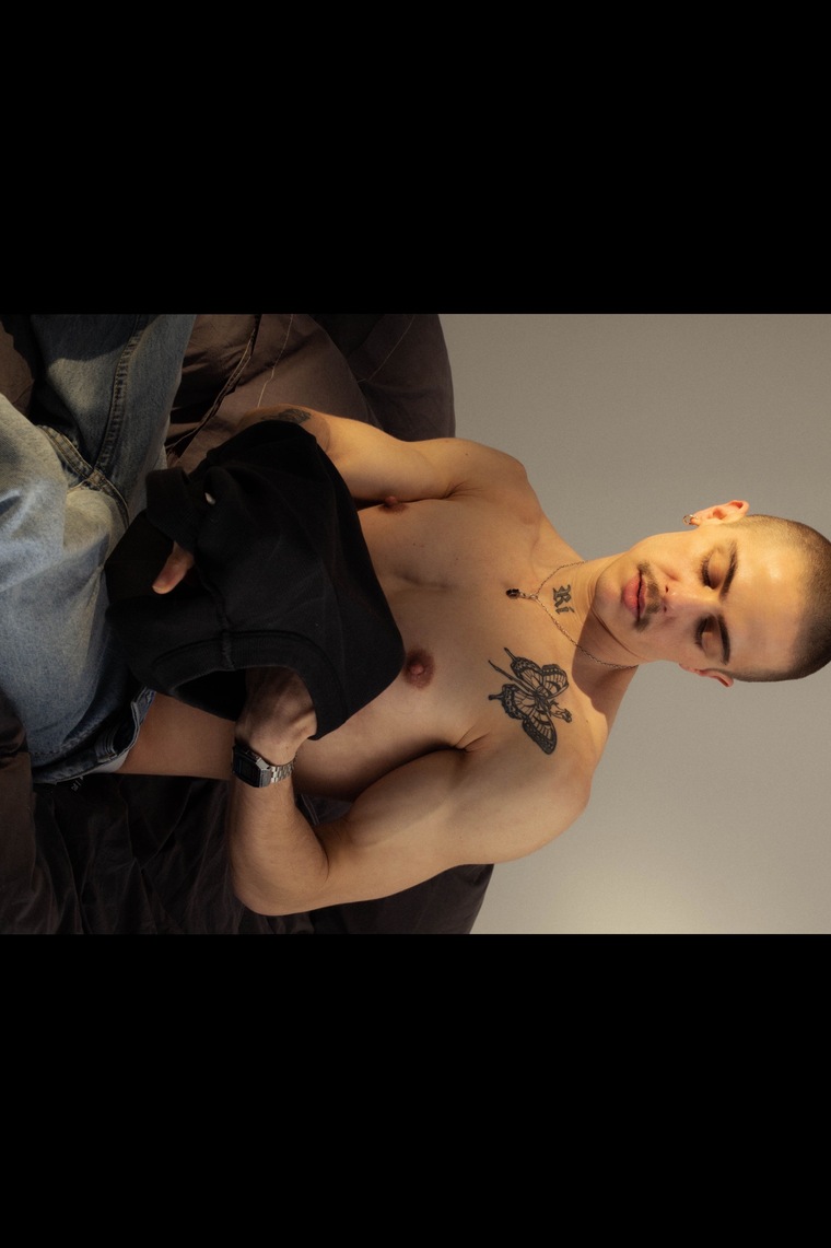 hotboiyo cover image