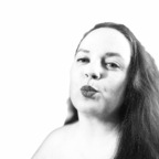 Tina Hotcurves avatar