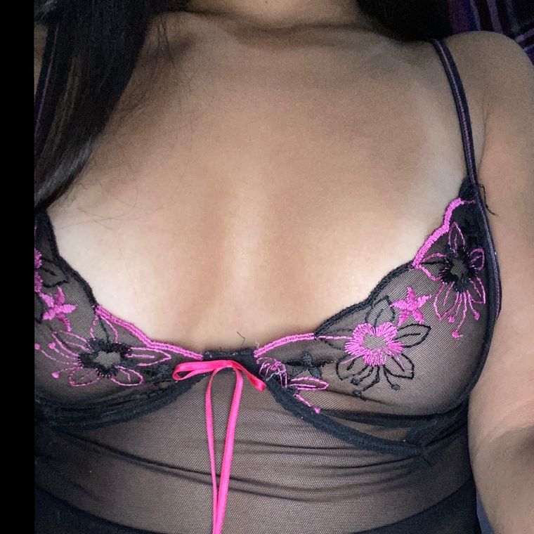 Hot Island Girl banner image