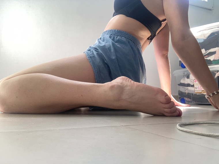 HottieFeet cover image