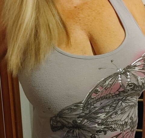Hotwife806 cover image
