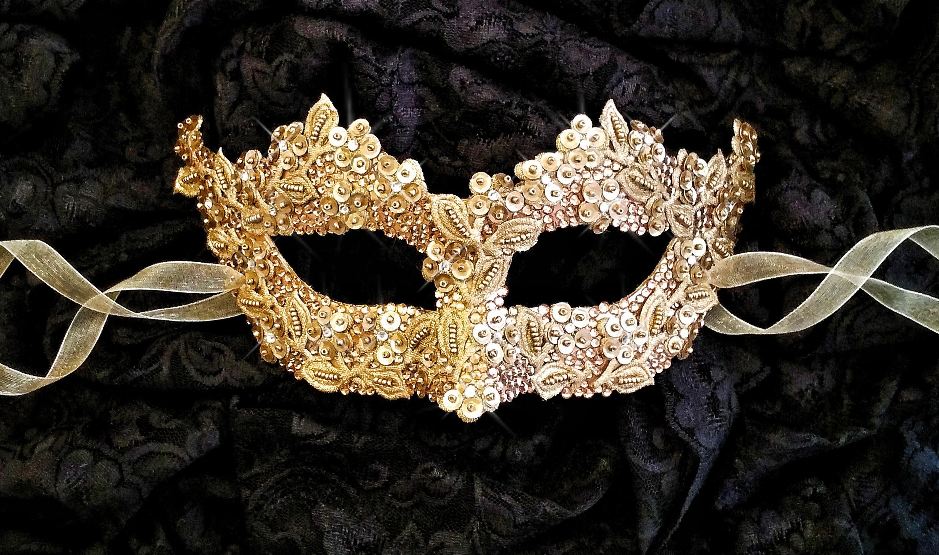 The Masked Hotwife banner image