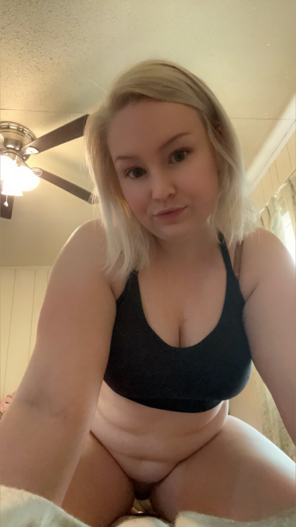 Hotwife🥵 banner image