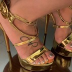 Hotwifefeetforyou avatar