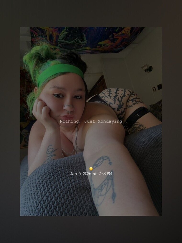 Tyna 😽 banner image
