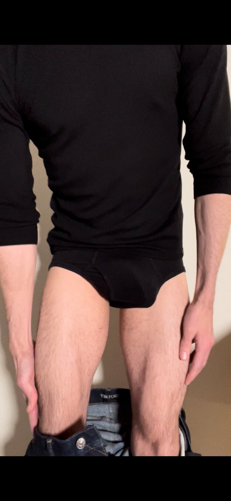 Hung Discreet Club cover image