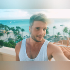 Huwge avatar