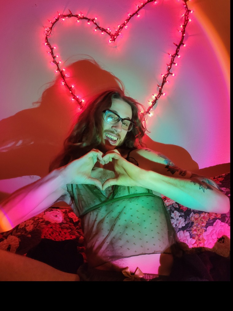 Luc-@$$ the loverboi banner image