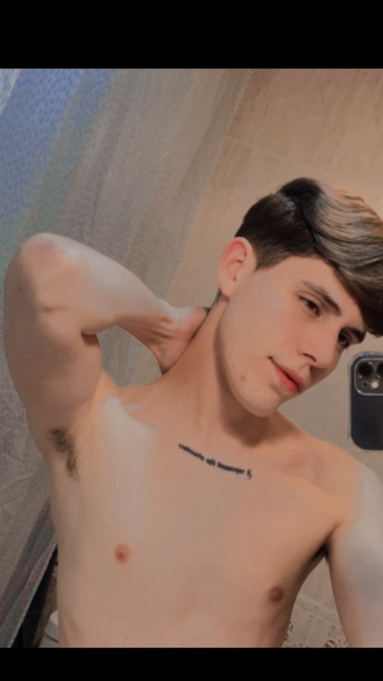 Daniel González cover image