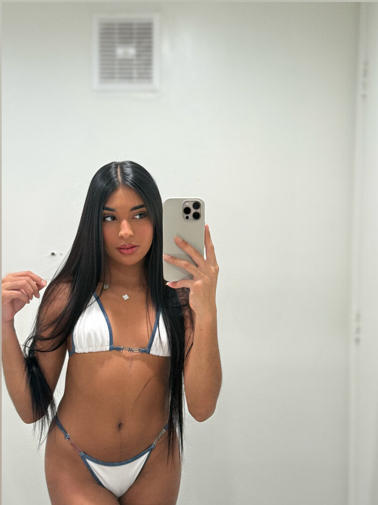 iamlamorena cover image