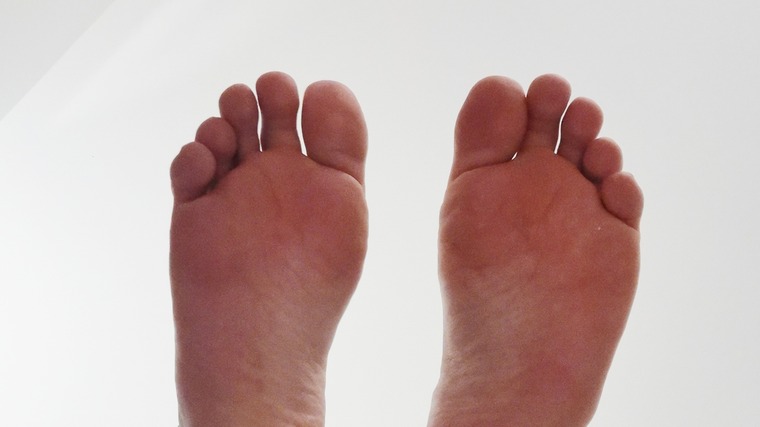Icarus' Feet ⚡ cover image
