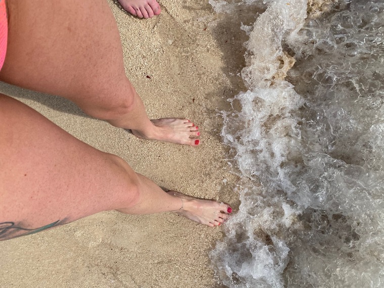 ICHotWife banner image