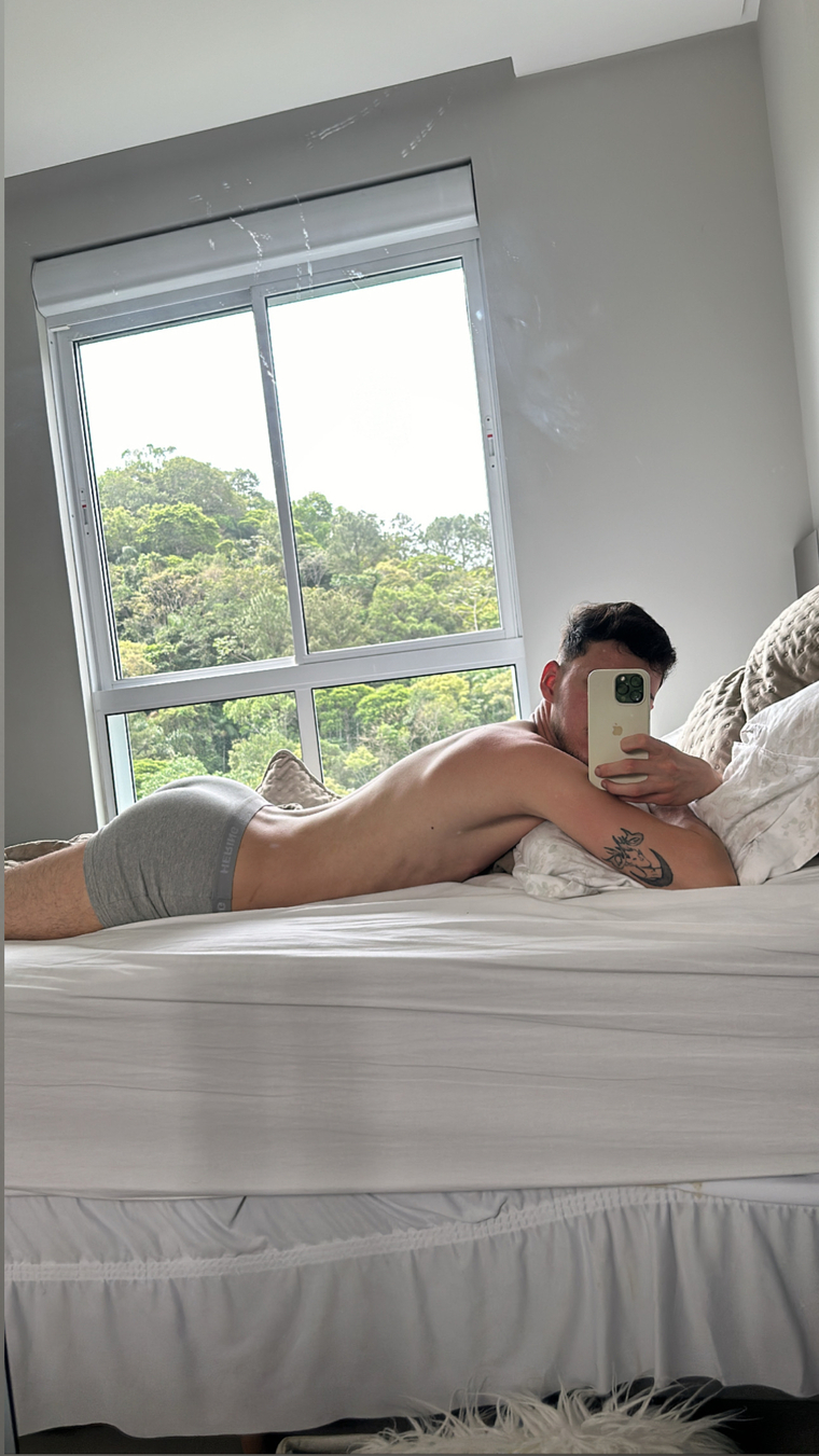 Cris🔥 banner image