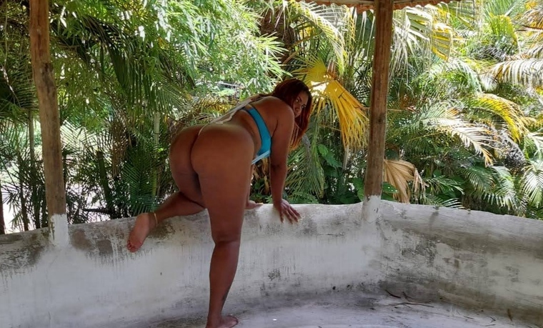 Ídola Hotwife banner image