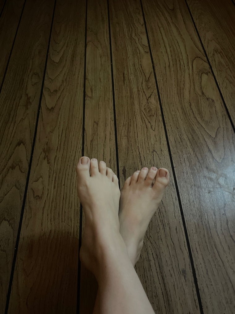 LongLeggedBabe banner image