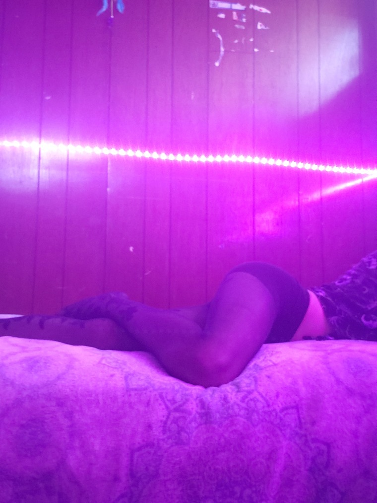 Interracial Leos banner image