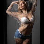 Iris Renee avatar