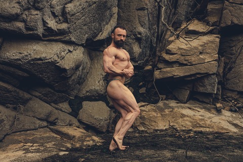 Fitness model 10% ๐ช๐ป cover image