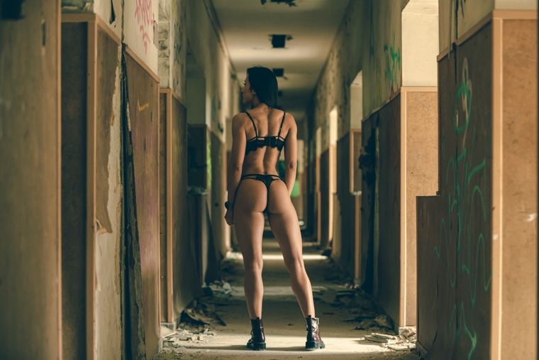 Colombian fitness model banner image