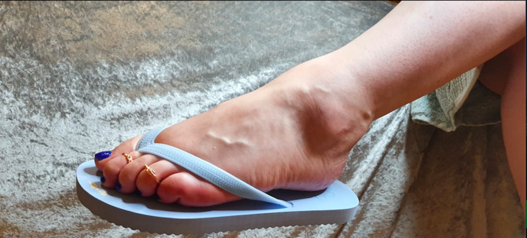 Irish Housewife Feet banner image