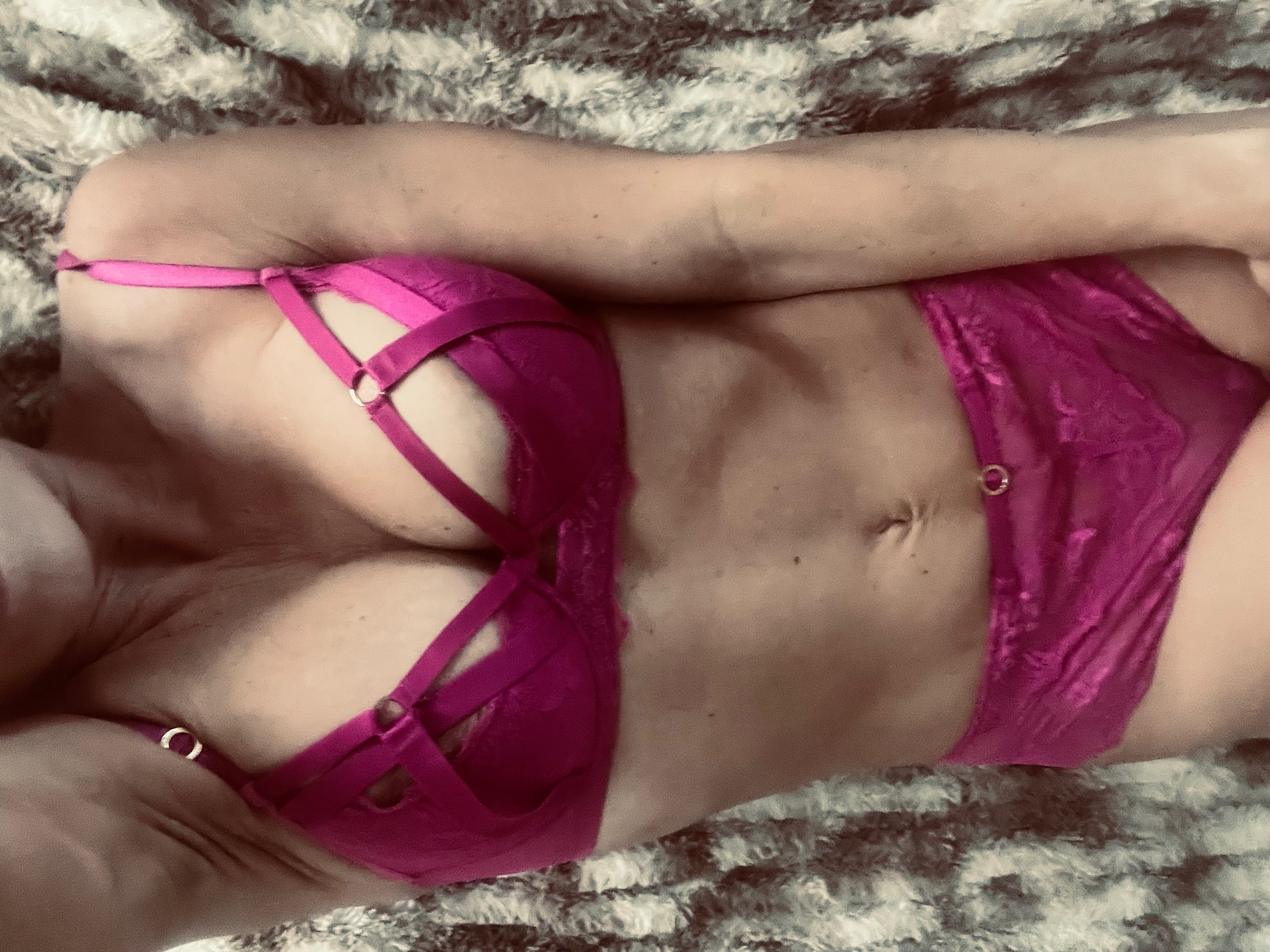 ISABELL π
‘π
π
banner image