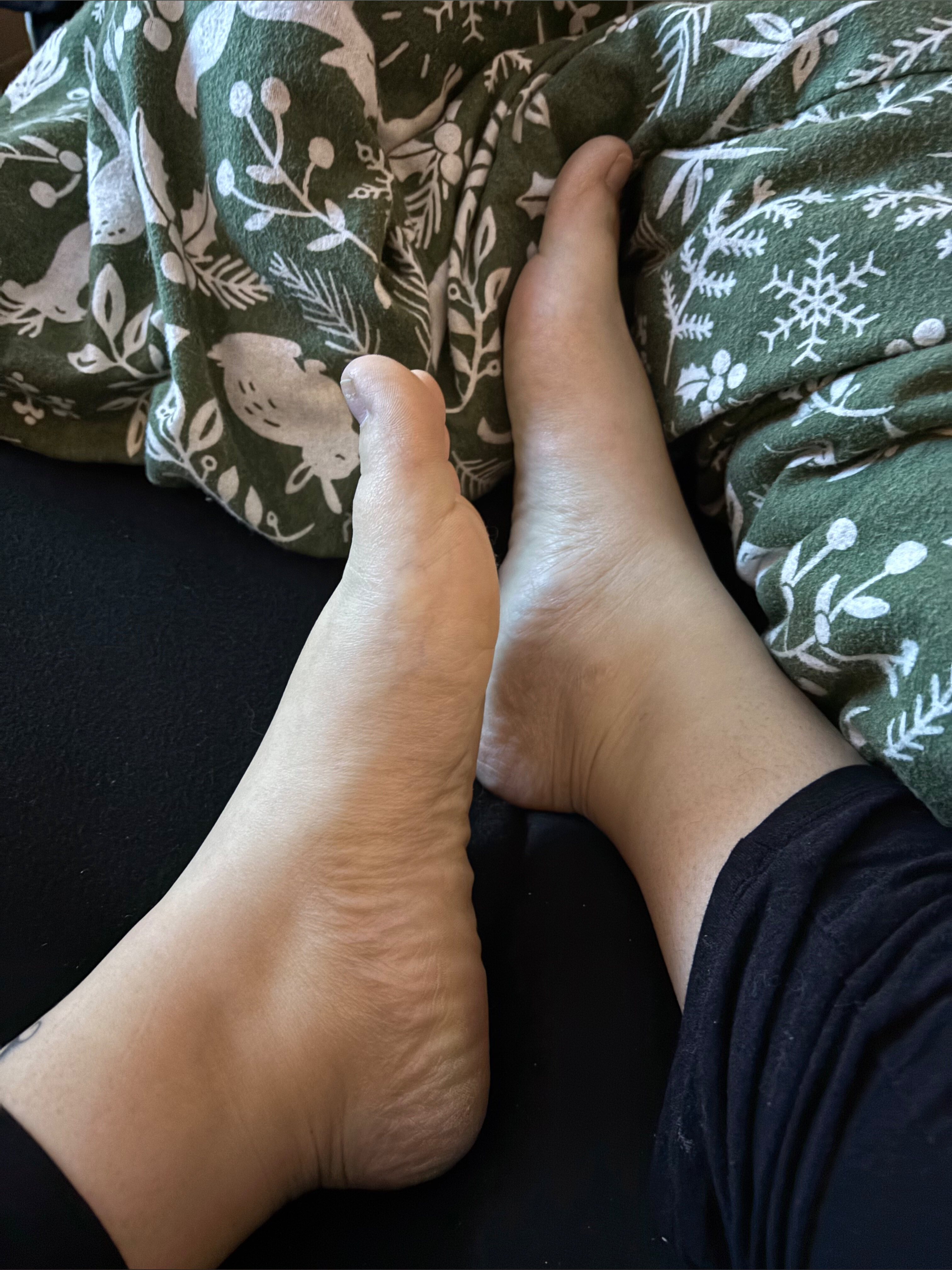 _feetbabe😛 banner image