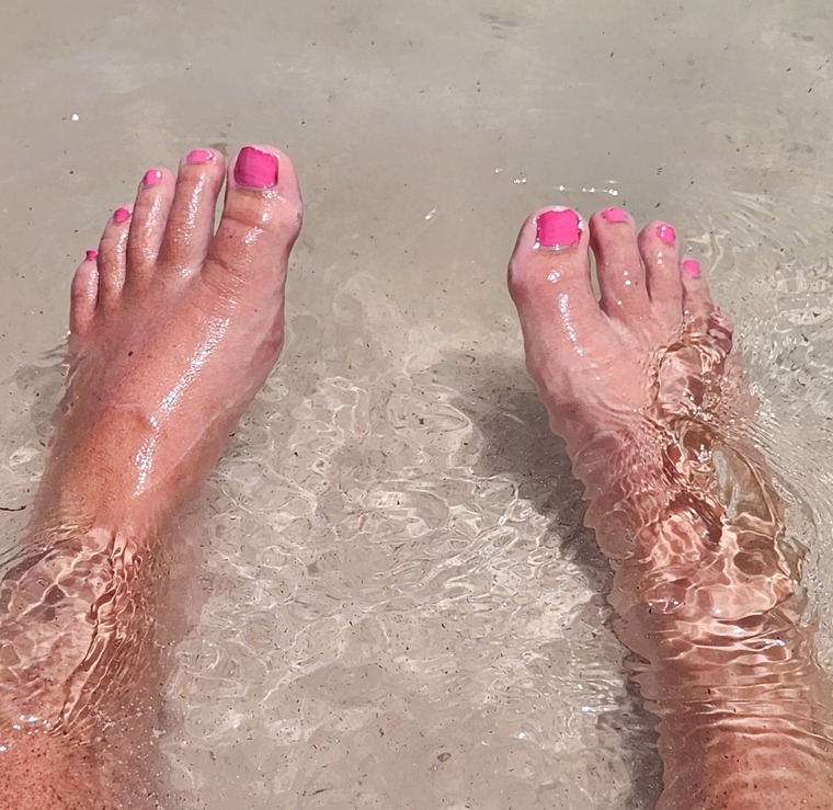 IslandFeet35 cover image