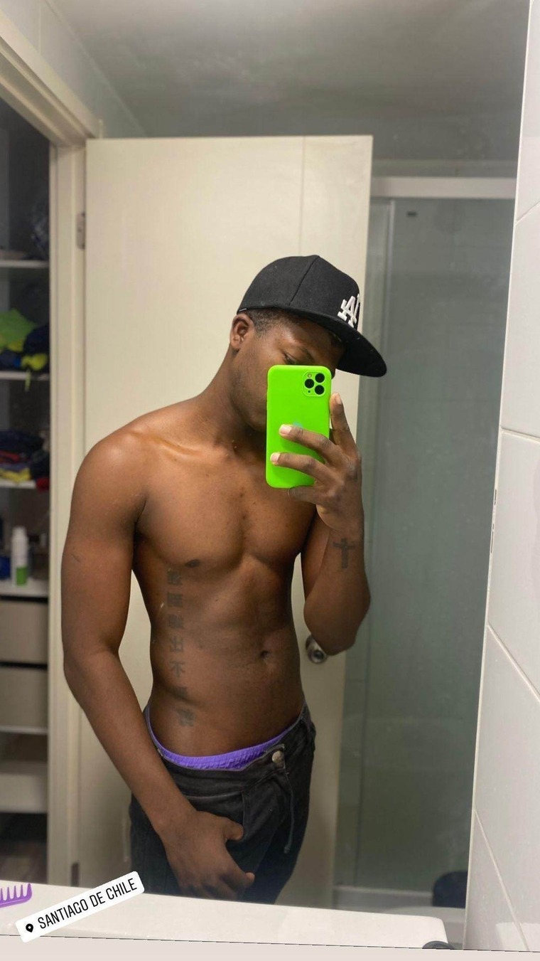 ismaelxoxo69 cover image