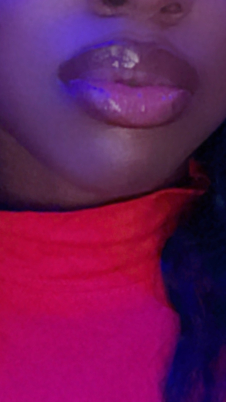 Pretty Lips Vee cover image