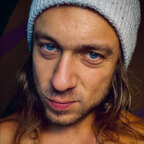 Andrew V avatar