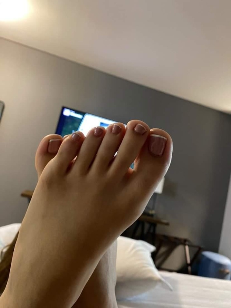 Honeyfeet cover image