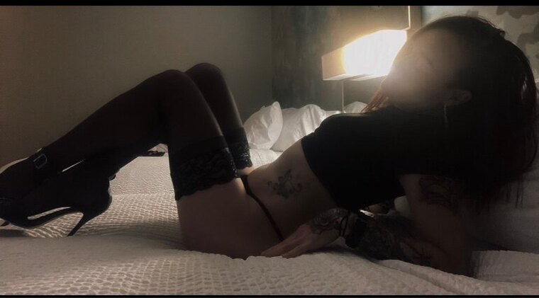 Taylor Nikole: Erotic Seductress ✨✨ cover image