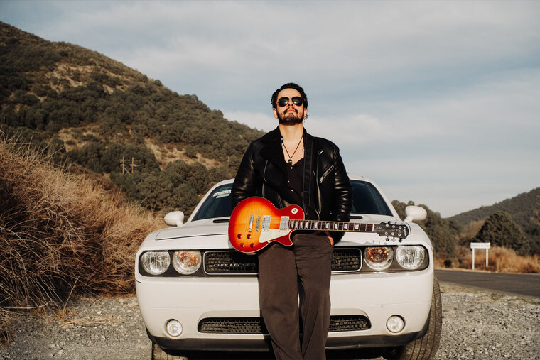 Iván Meneses cover image