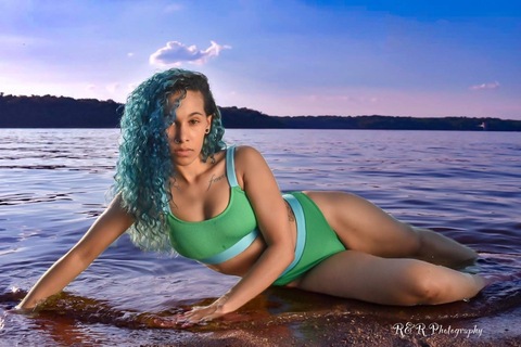 Ivanna Mireya cover image