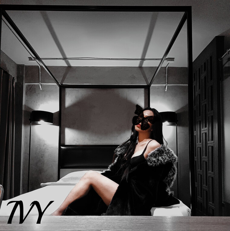 Ivy banner image
