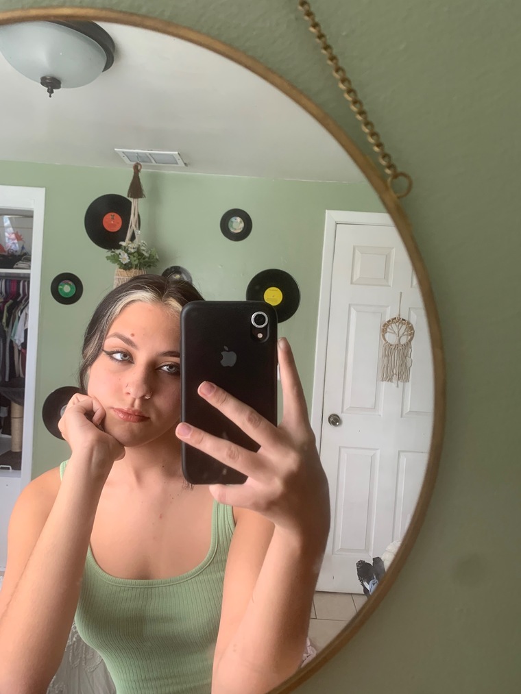 Ivy Nicole cover image