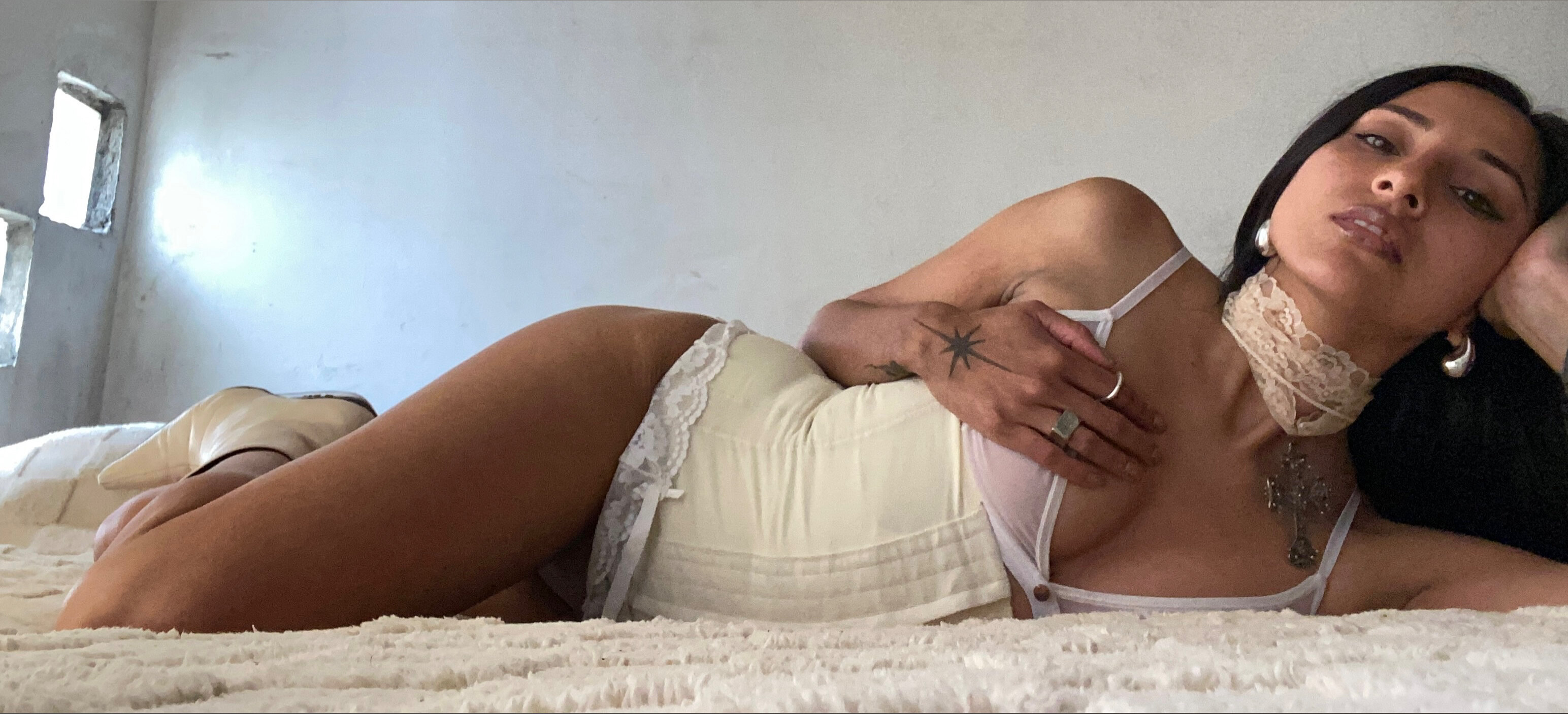 Ivy Saint ✝️ banner image