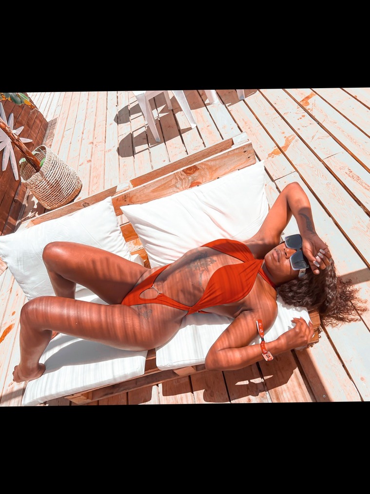 Izabella chocolate 🍫 banner image