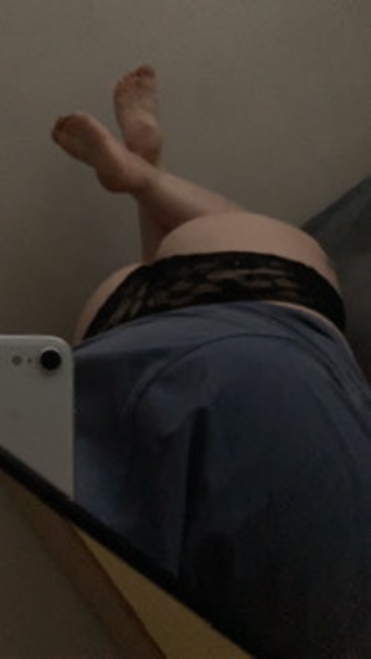 Izzie_Domme cover image