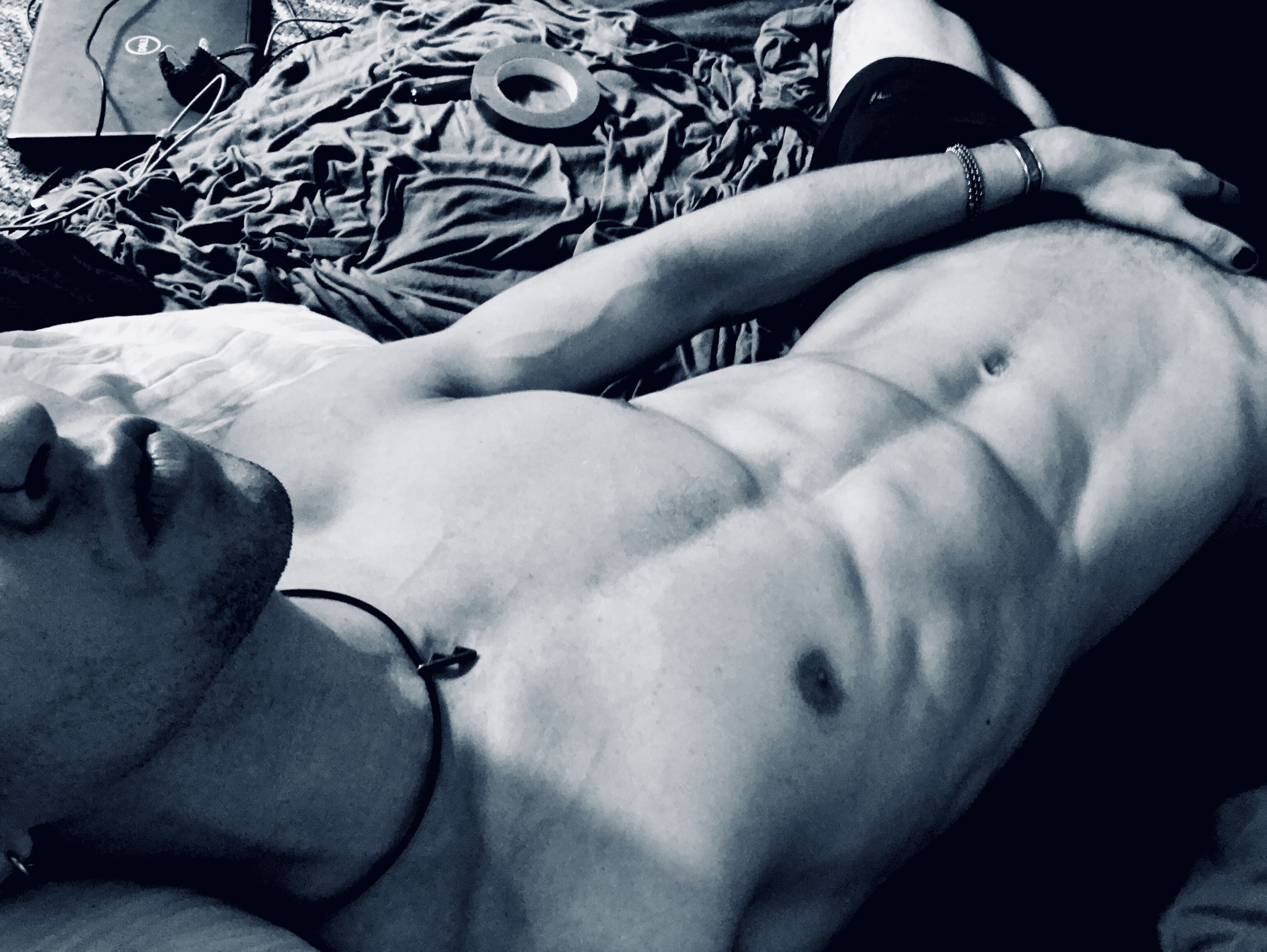 Izzy Greyy banner image