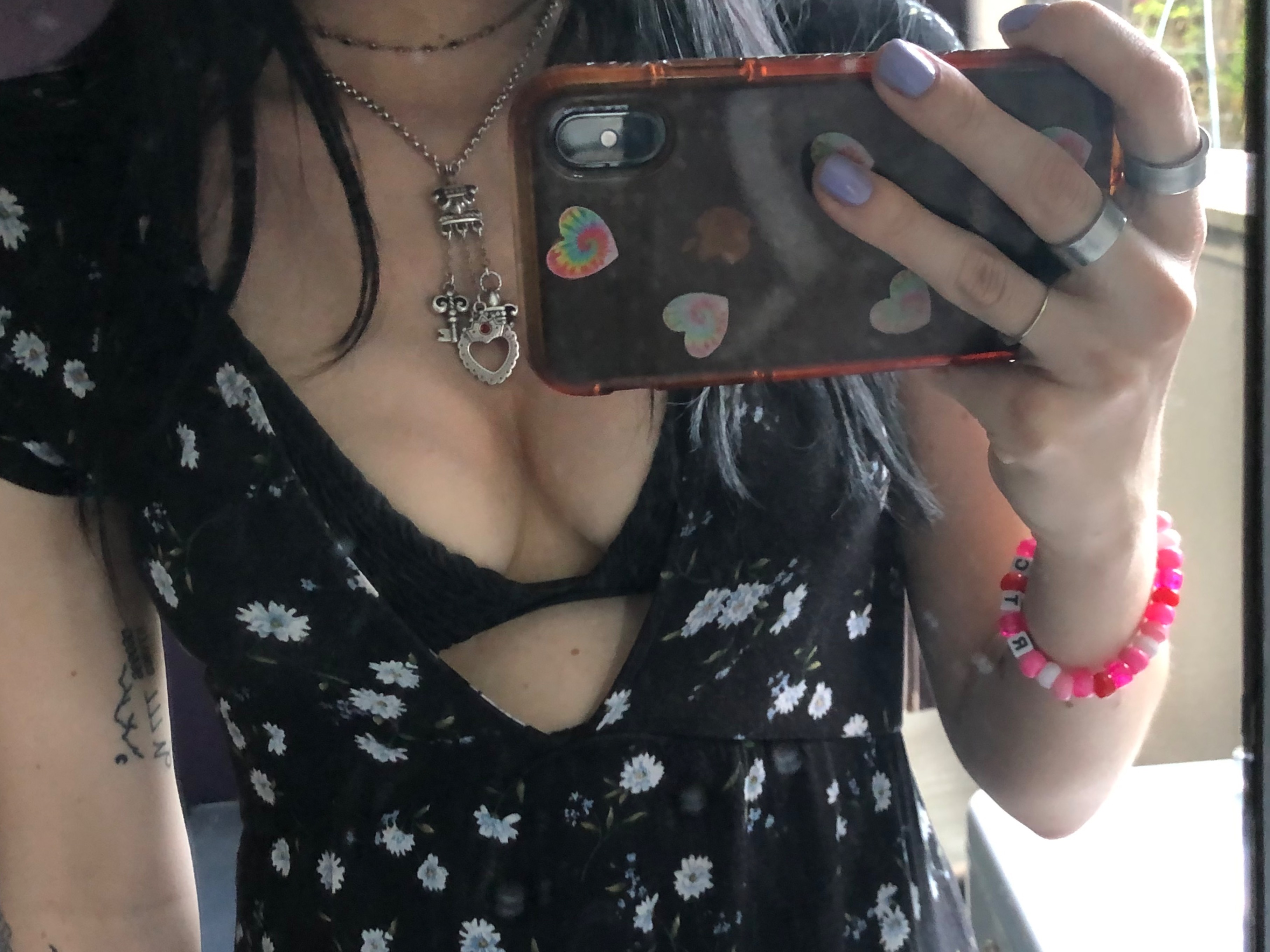 izzy amorr banner image