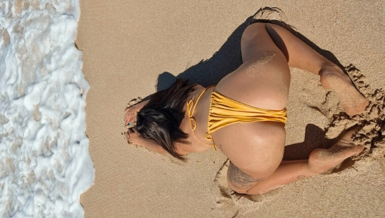 Jade 🍑💦 cover image