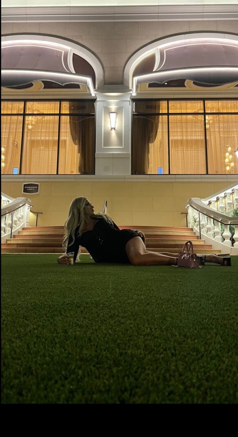 Xoxoalexisxoxo cover image