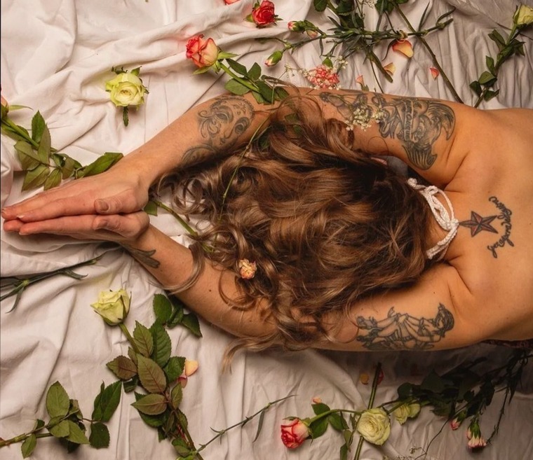 Janita Elena Free🌹 cover image