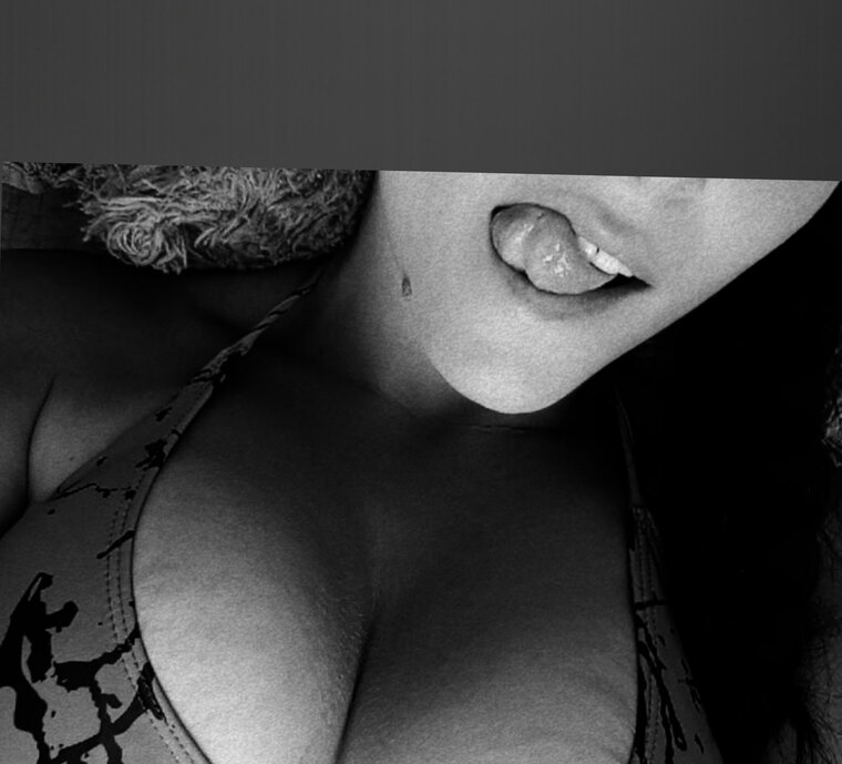 𝑱𝒂𝒔𝒎𝒊𝒏𝒆 𝑴𝒂𝒓𝒊𝒂 🔞🥵 cover image