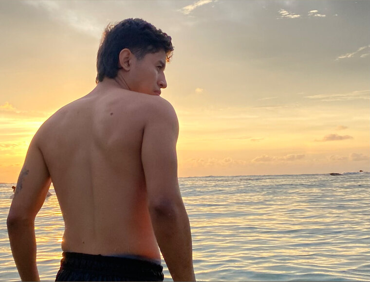 Javierrr_18 cover image