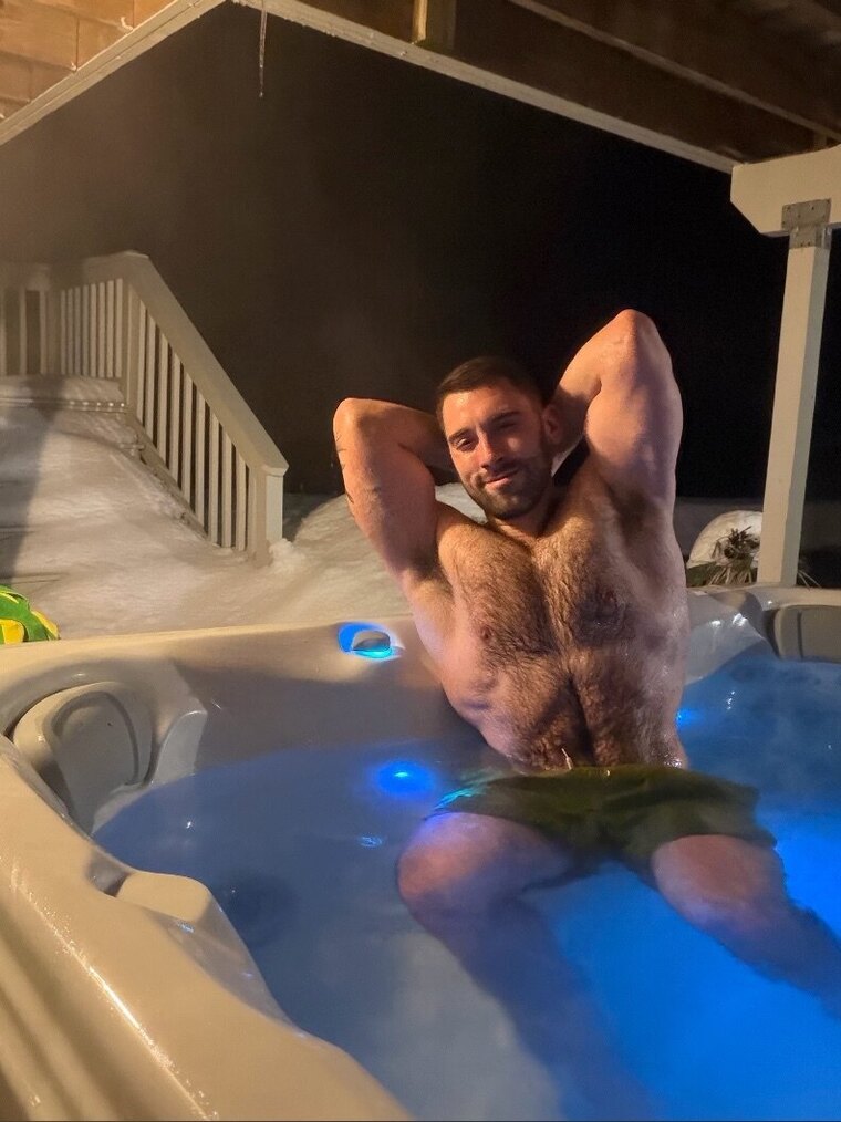 Jaxon Steele 🐻 💪 banner image